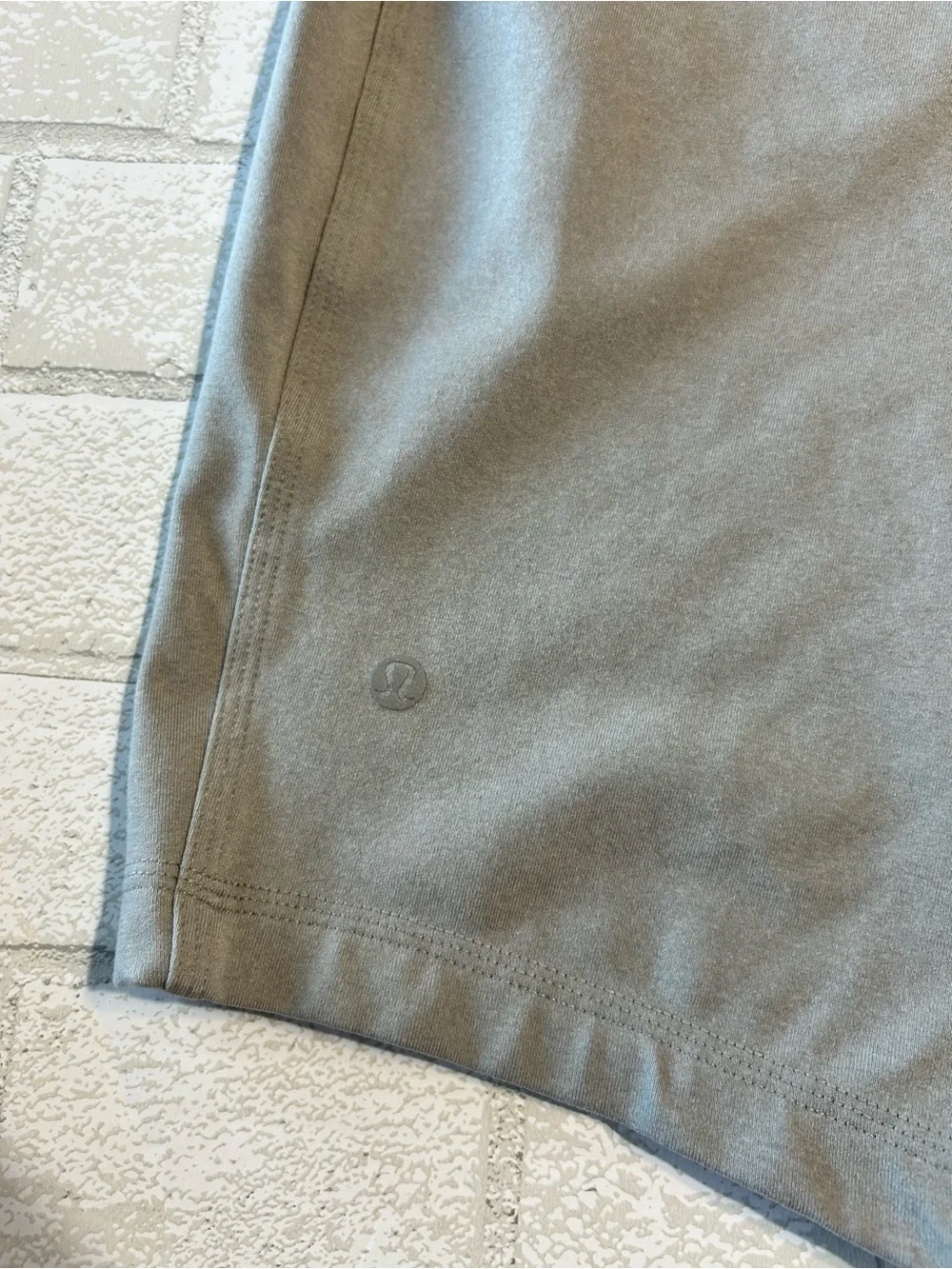 lululemon athletica Men's Light Gray Athletic Shorts Size Large
